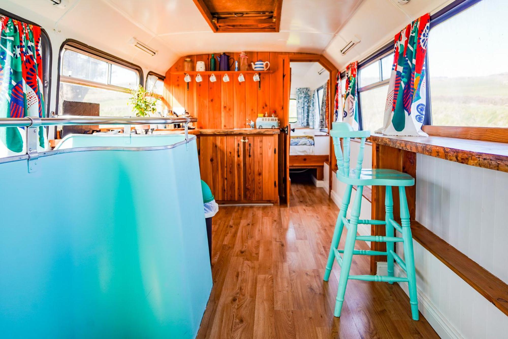Double Decker Bus At Valentia Island Escape Chapeltown Exterior foto