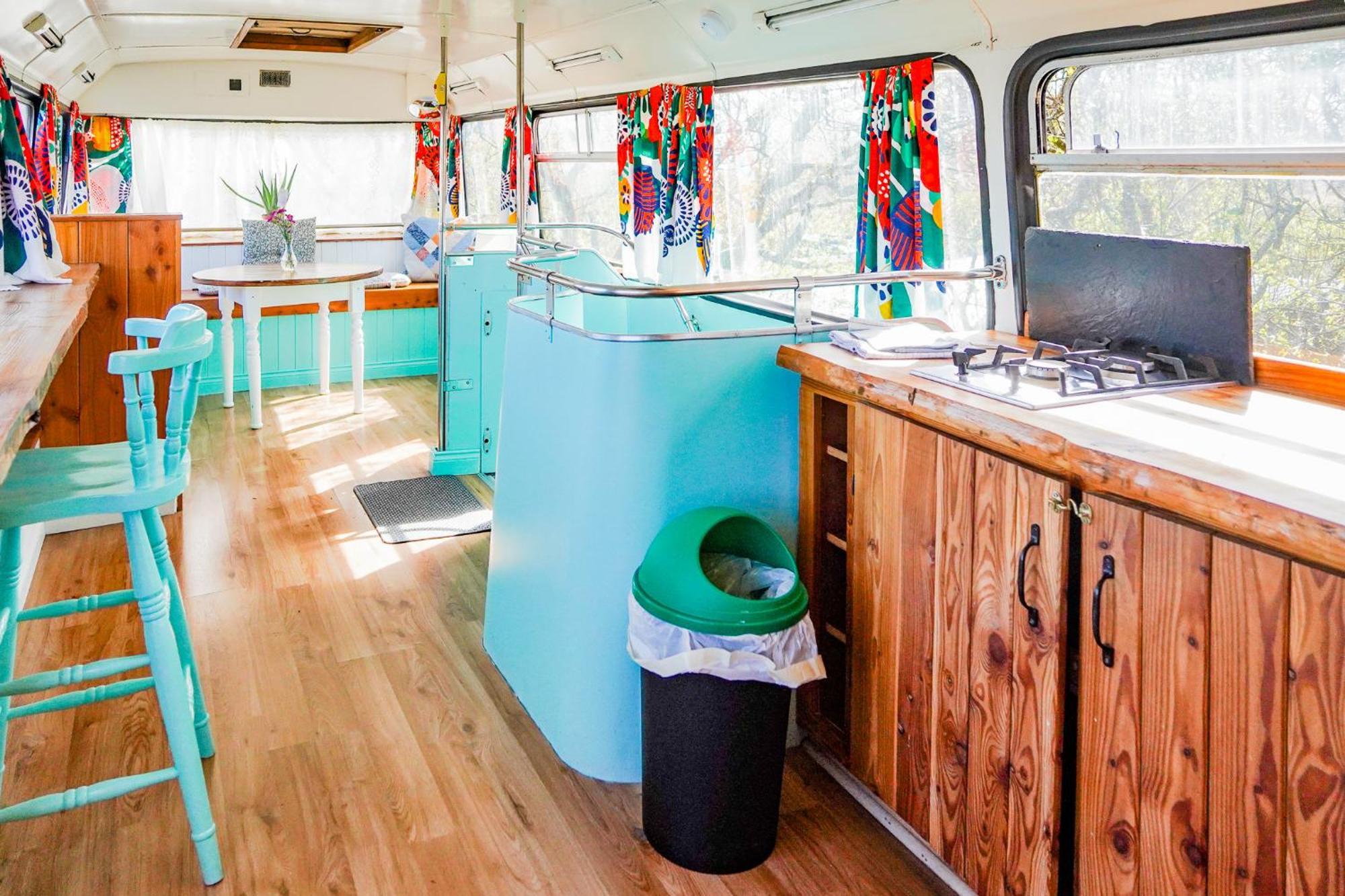 Double Decker Bus At Valentia Island Escape Chapeltown Exterior foto