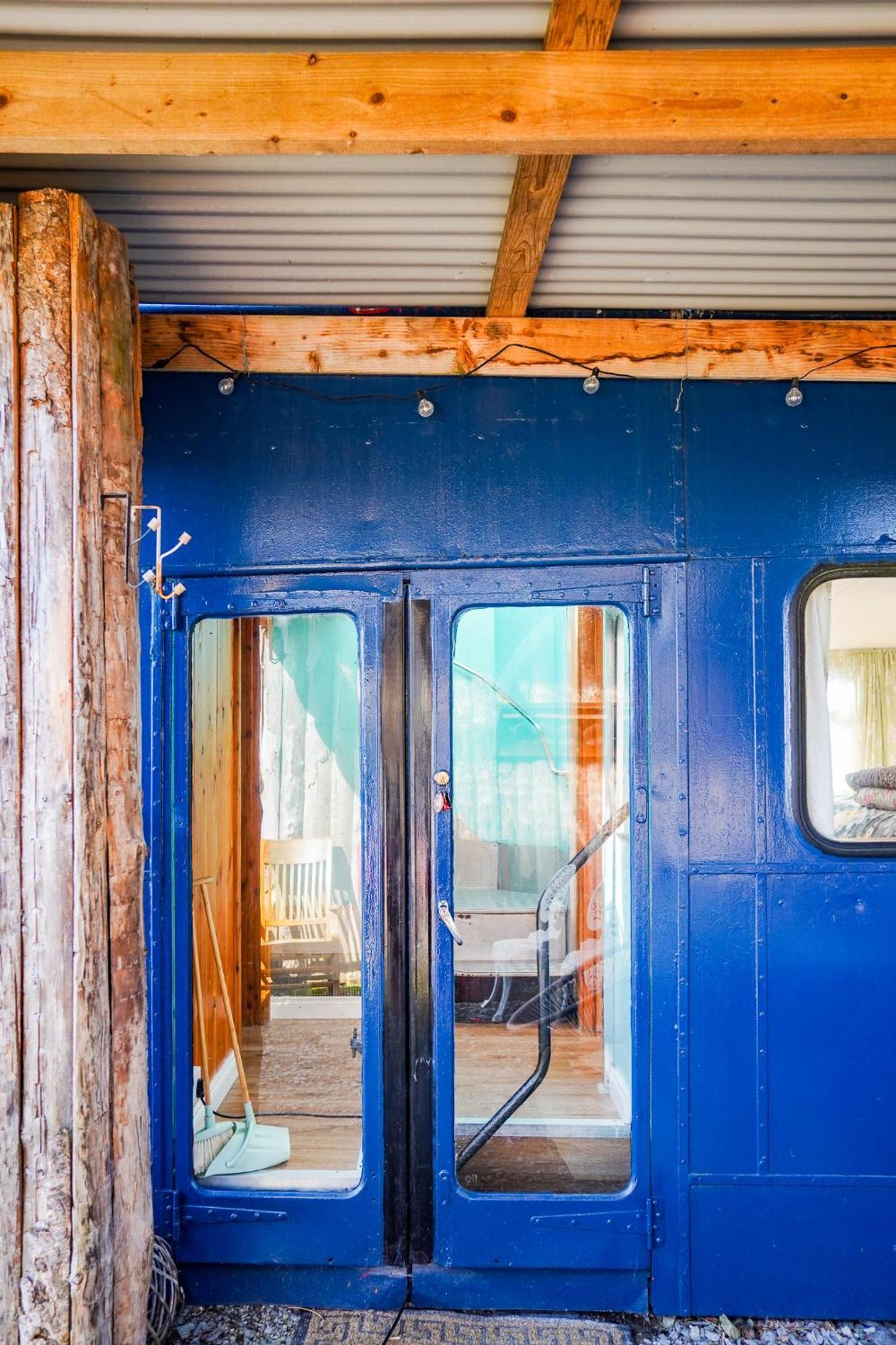 Double Decker Bus At Valentia Island Escape Chapeltown Exterior foto